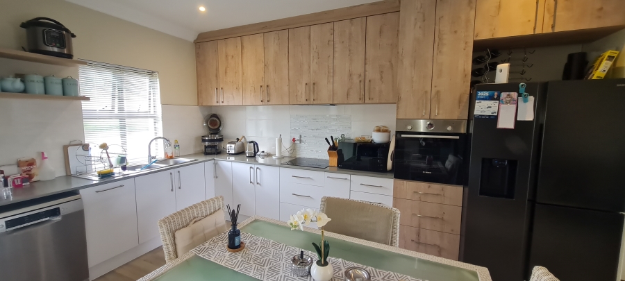 2 Bedroom Property for Sale in Zevenwacht Retirement Village Western Cape
